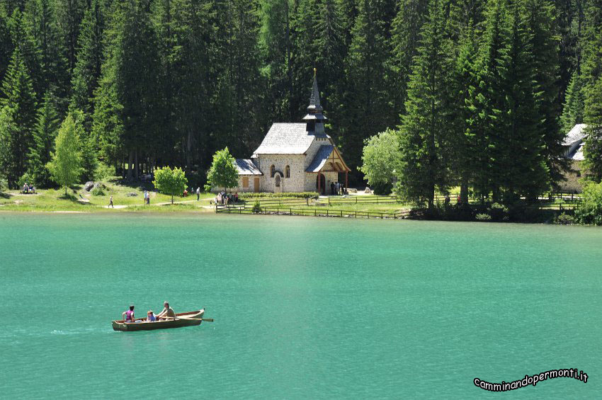 67 Lago di Braies.JPG